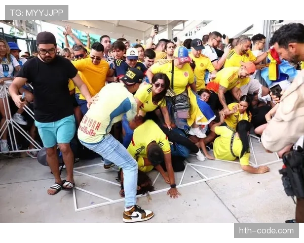 哥伦比亚队进攻火力全开，关键进球引爆球迷热议